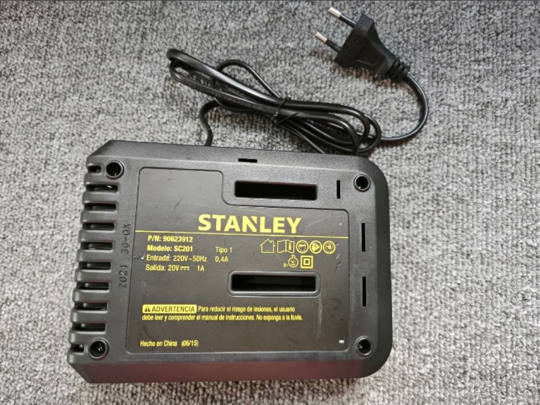 Caricabatteria da 20 V 1 A per - Power Tools Stanley recensione e prezzo
