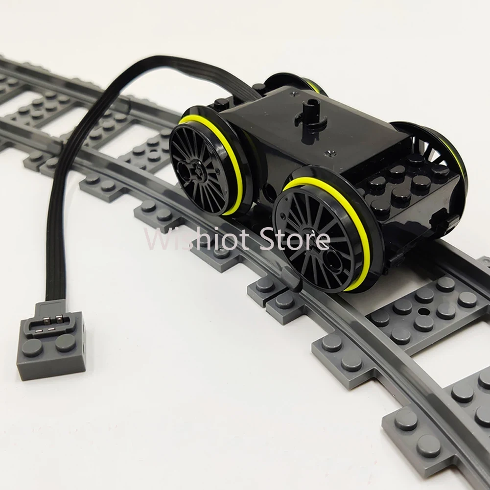 Parti tecniche Treno Motore 88 - Power Tools Lego recensione e prezzo