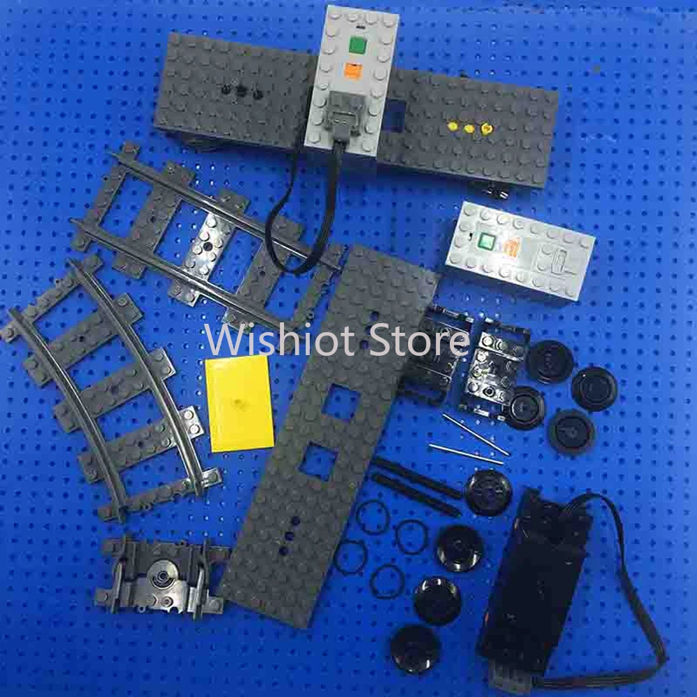 Parti tecniche Treno Motore 88 - Power Tools Lego recensione e prezzo